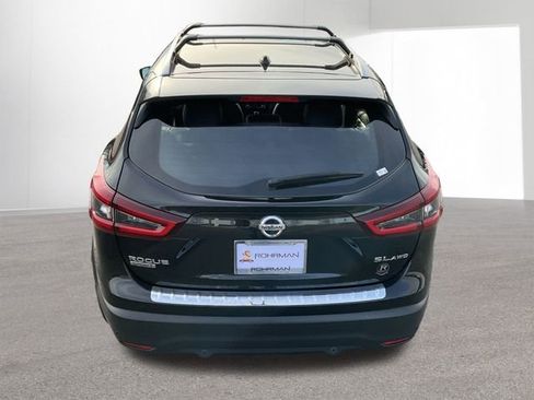 Certified 2022 Nissan Rogue Sport SL image 32