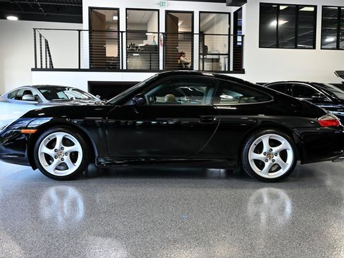 Used 2003 Porsche 911 Carrera RWD image 9