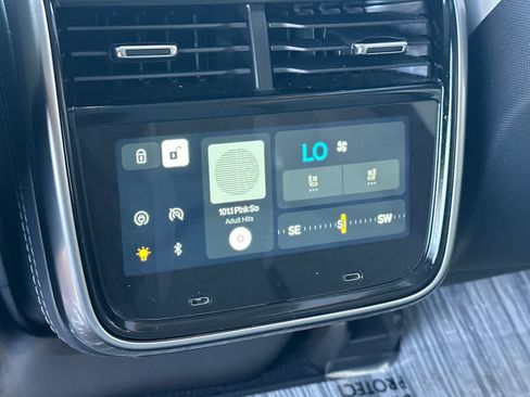 Used 2023 Rivian R1S Adventure AWD/4WD image 15