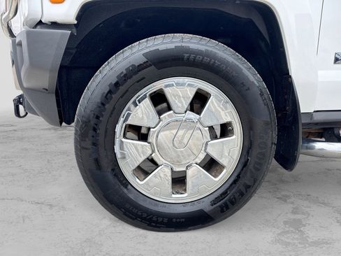 Used 2007 HUMMER H3 AWD/4WD image 14
