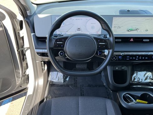 Certified 2024 Hyundai Ioniq 5 SE image 12