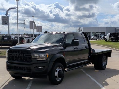 Used 2023 RAM 5500 Tradesman image 3