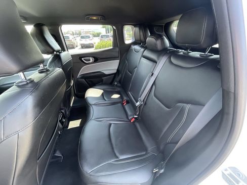 Used 2025 Jeep Compass Limited AWD/4WD image 40