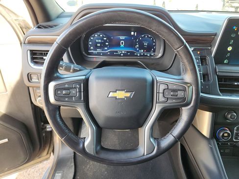 Used 2022 Chevrolet Suburban LT image 18