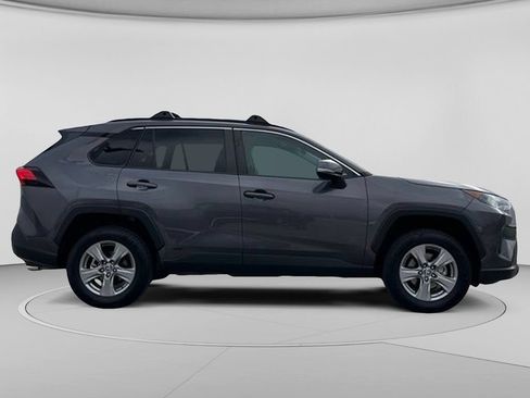 Used 2022 Toyota RAV4 LE w/ Carpet Mat Package (TMS) AWD/4WD image 34