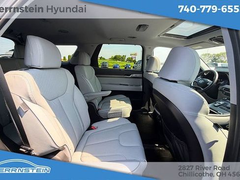 Used 2024 Hyundai Palisade SEL w/ Premium Package AWD/4WD image 16