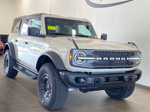 New 2026 Ford Bronco Badlands AWD/4WD image 2