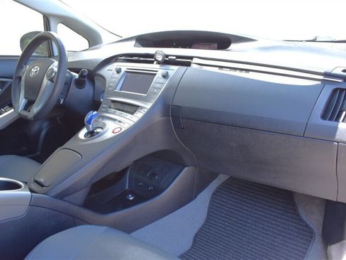 Used 2013 Toyota Prius Two FWD image 11