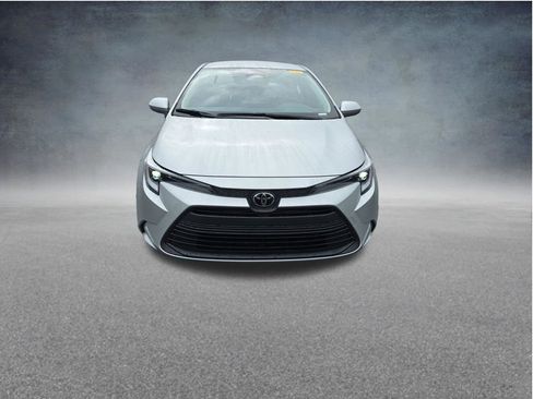 Used 2026 Toyota Corolla LE FWD image 16