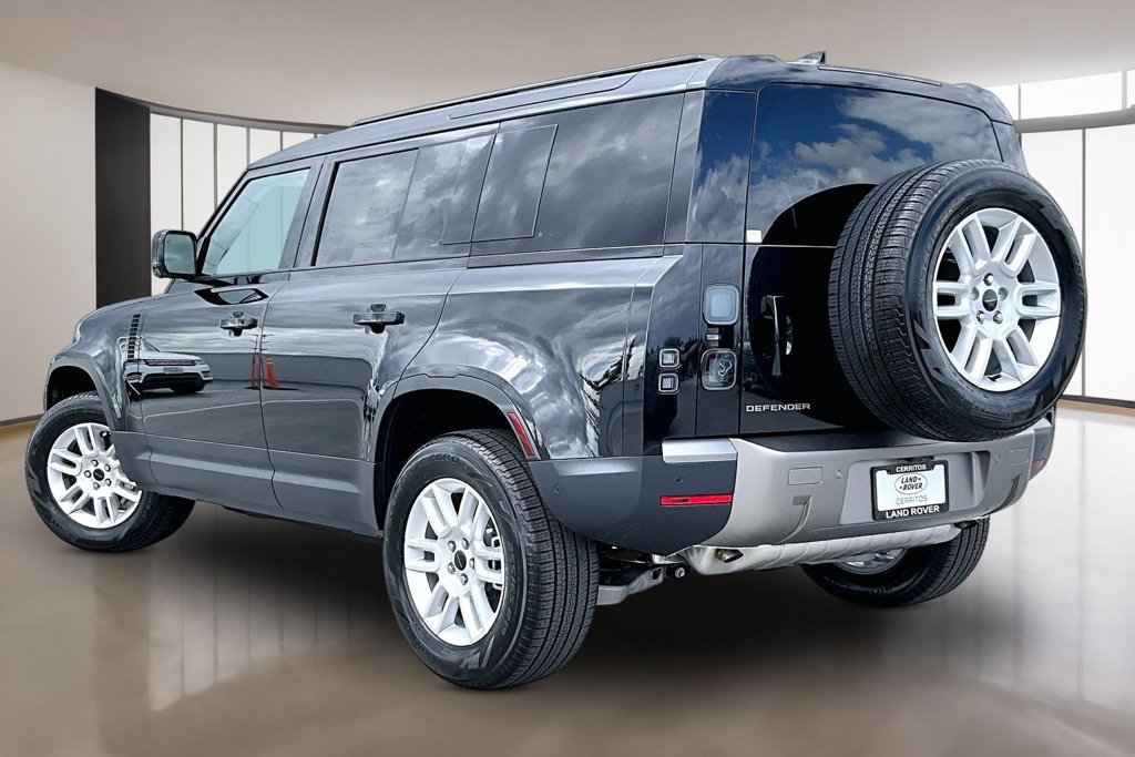 New 2026 Land Rover Defender 110 S AWD/4WD image 3