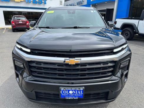 Used 2024 Chevrolet Traverse LS FWD image 17