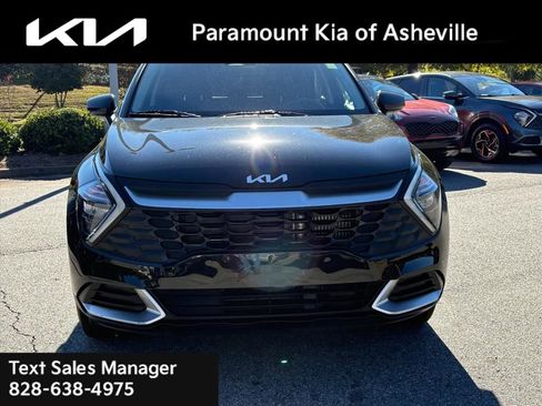 Used 2023 Kia Sportage LX image 2