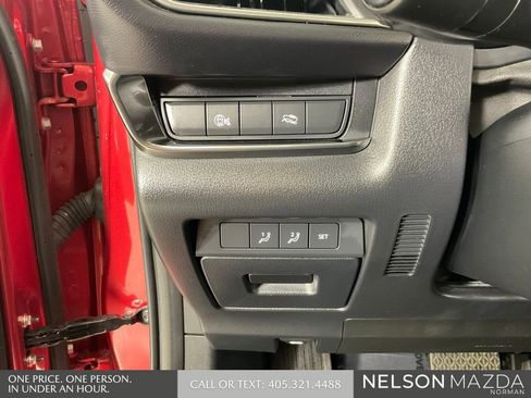Used 2025 MAZDA CX-30 AWD 2.5 S w/ Preferred Package image 40
