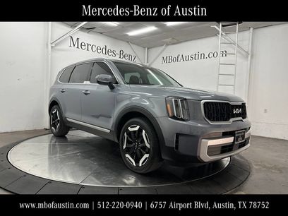 Used 2024 Kia Telluride EX w/ EX Captain's Chair Package