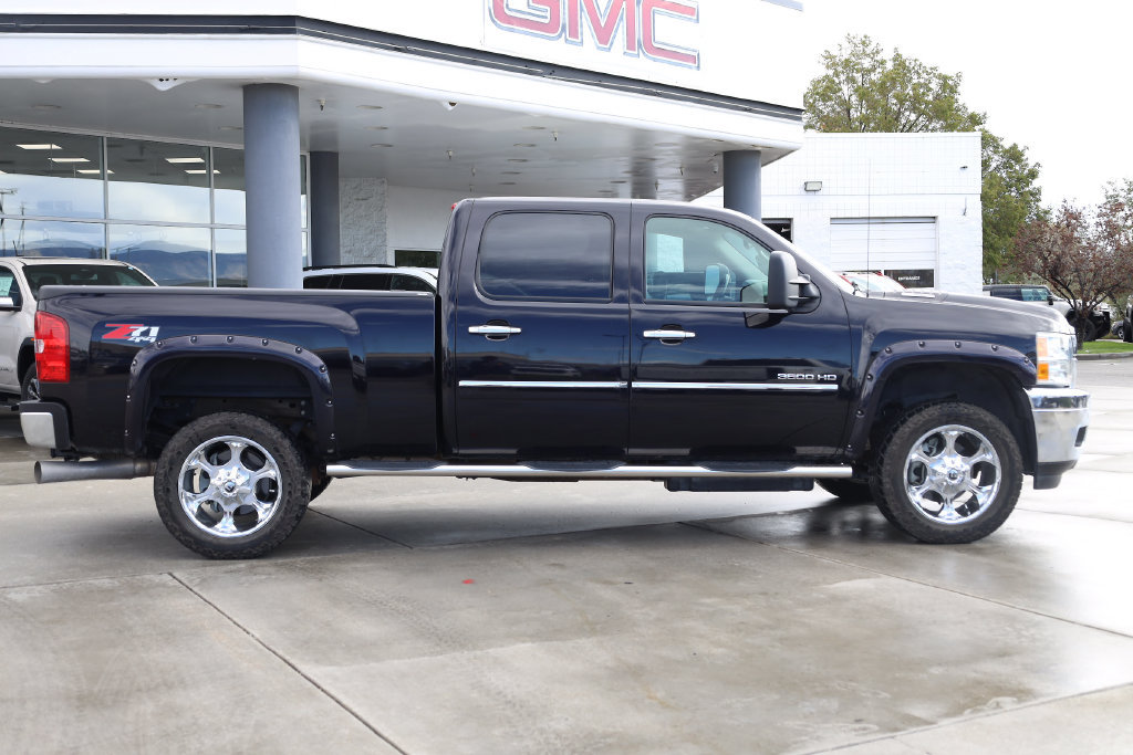 Used 2013 Chevrolet Silverado 3500 LTZ w/ LTZ Plus Package AWD/4WD image 7