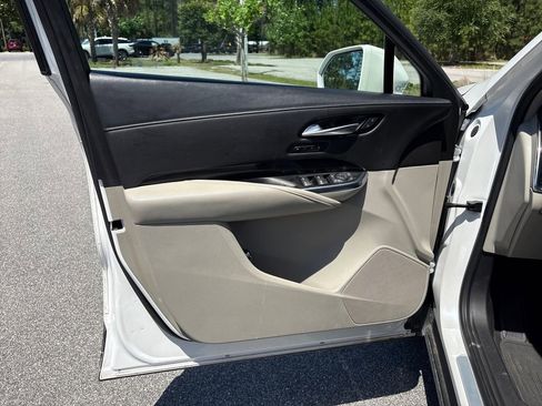 Used 2020 Cadillac XT4 Premium Luxury w/ Cold Weather Package FWD image 3
