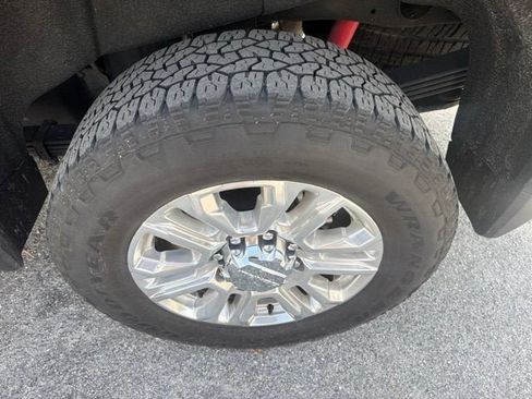 Used 2022 GMC Sierra 2500 Denali AWD/4WD image 10