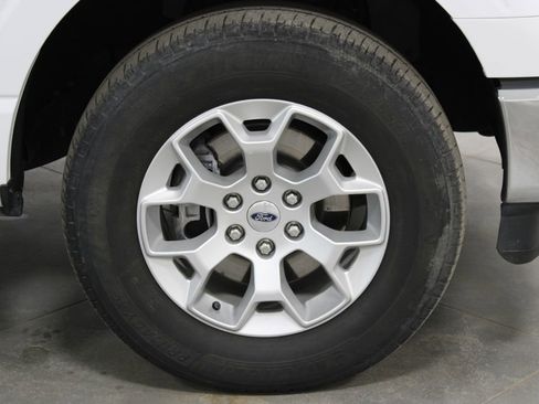 Used 2023 Ford F150 XLT AWD/4WD image 14