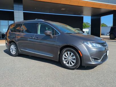 Used 2019 Chrysler Pacifica Touring-L