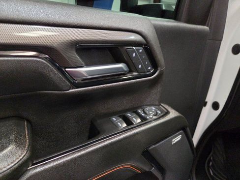 Used 2024 GMC Sierra 2500 AT4 w/ AT4 Premium Plus Package AWD/4WD image 38
