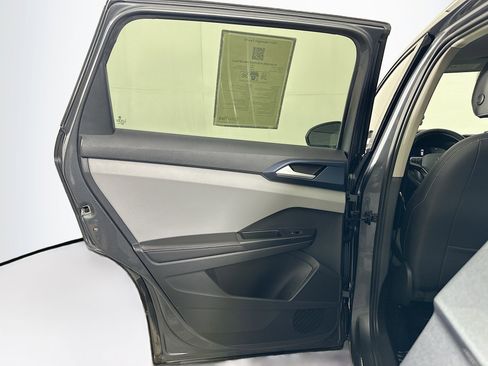 Used 2024 Volkswagen Taos SE FWD image 26