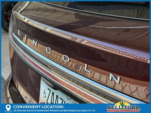 Used 2023 Lincoln Nautilus Reserve w/ Equipment Group 201A FWD image 9
