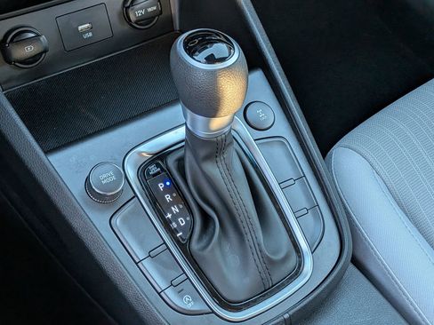 Used 2023 Hyundai Kona SEL image 23