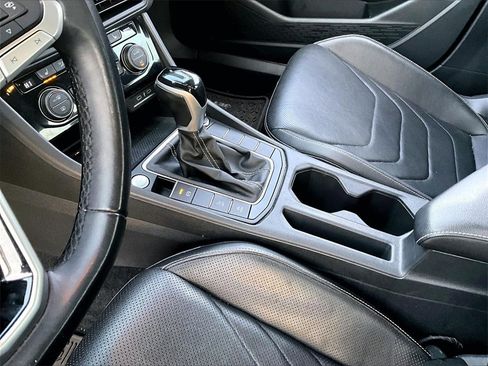 Used 2022 Volkswagen Jetta SEL image 13