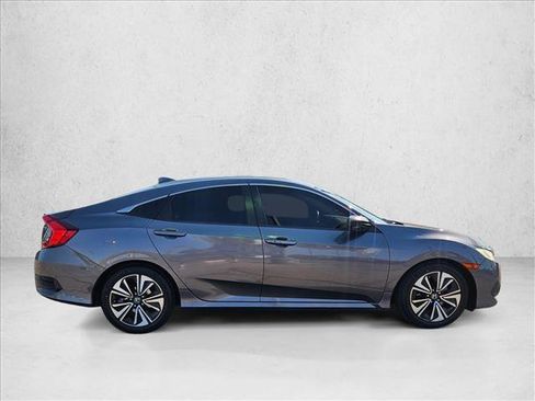Used 2017 Honda Civic EX-L image 4