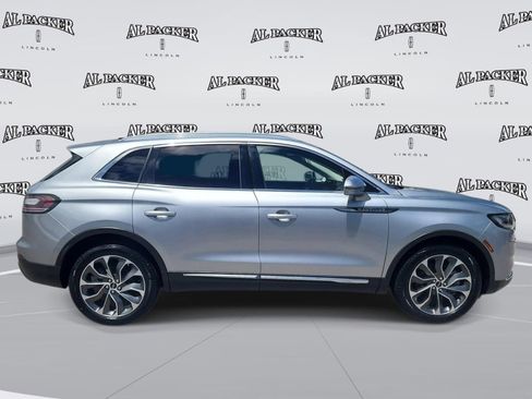 Used 2022 Lincoln Nautilus Reserve FWD image 6