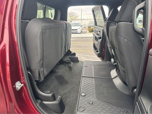 Used 2022 RAM 1500 Big Horn AWD/4WD image 39