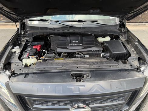 Used 2020 Nissan Titan PRO-4X w/ Pro-4x Convenience Package image 6
