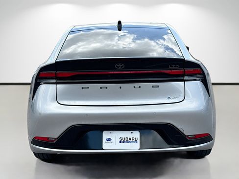 Used 2024 Toyota Prius Limited image 4