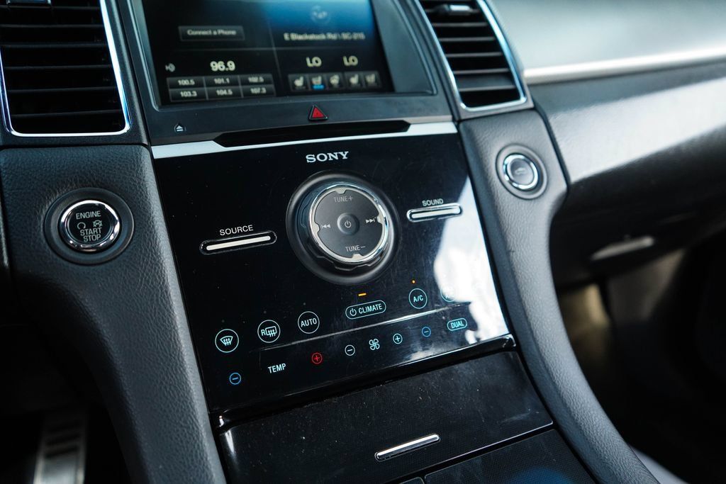 Used 2015 Ford Taurus SHO w/ Equipment Group 401A AWD/4WD image 28