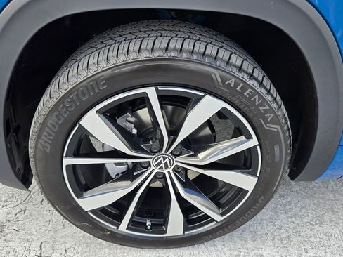 New 2026 Volkswagen Atlas Cross Sport SEL Premium R-Line AWD/4WD image 5