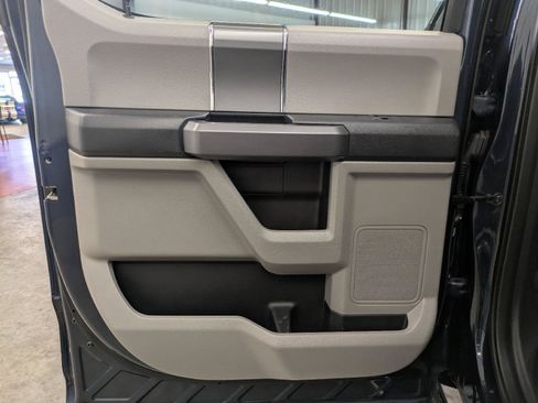 Used 2019 Ford F150 XLT w/ Equipment Group 302A Luxury AWD/4WD image 37