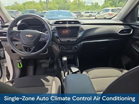 Used 2023 Chevrolet TrailBlazer LT w/ Convenience Package AWD/4WD image 10