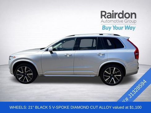 Used 2018 Volvo XC90 T6 Momentum w/ Convenience Package AWD/4WD image 4