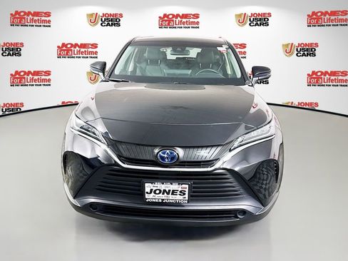 Certified 2022 Toyota Venza LE image 11
