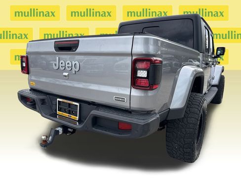 Used 2020 Jeep Gladiator Overland image 4