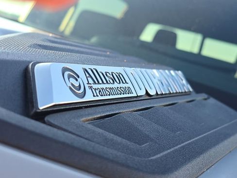 Used 2024 Chevrolet Silverado 2500 LTZ w/ LTZ Plus Package image 9