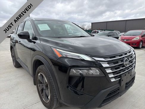 Certified 2024 Nissan Rogue SV w/ SV Premium Package image 3