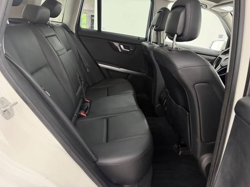 Used 2015 Mercedes-Benz GLK 350 4MATIC image 24