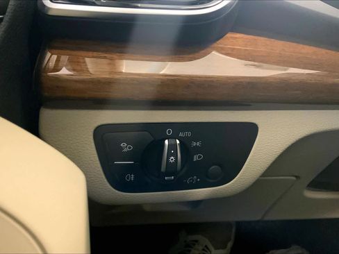 Used 2022 Audi Q5 e Premium Plus image 33