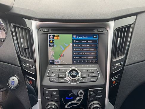 Used 2013 Hyundai Sonata Limited w/ Premium Pkg image 9