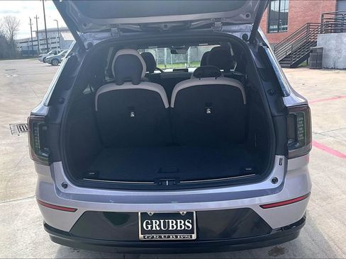 New 2026 Volvo EX90 Plus image 45