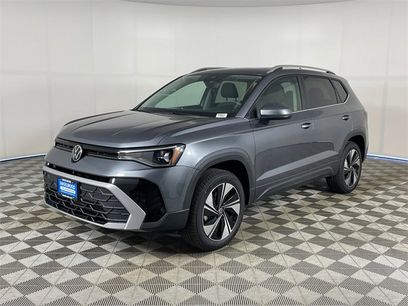 New 2025 Volkswagen Taos SE