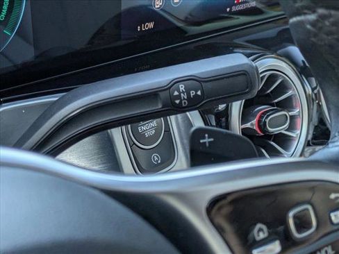 Used 2022 Mercedes-Benz GLB 250 image 14