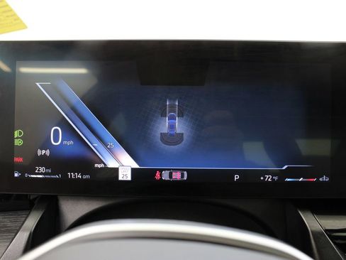 Used 2024 BMW 530i w/ Convenience Package image 9