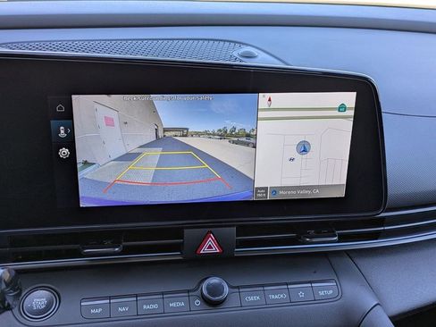 New 2025 Hyundai Elantra SEL image 22